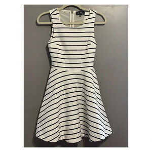 San Edelman Black White Striped Fit & Flare Sheer Back Exposed Zipper Dress 0